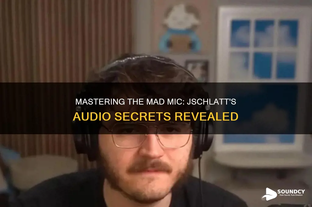 how does jschlatt make his mic sound so mad
