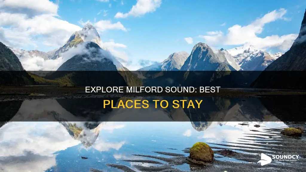 where to stay near milford sound